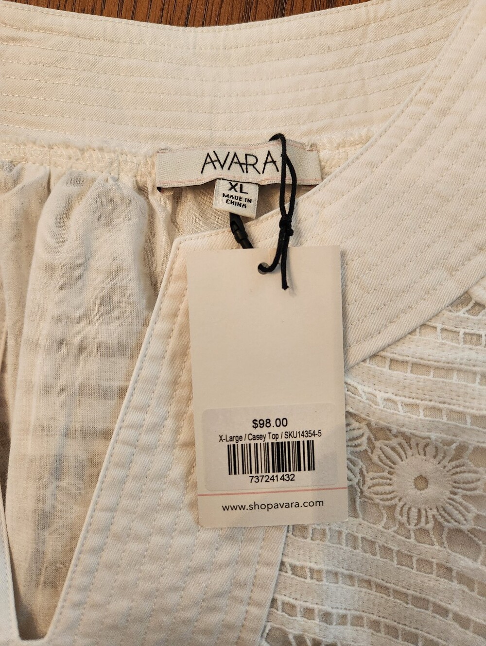 NEW Avara Casey Top White Crochet Lace 3/4 Bell Sleeve Size XL - Picture 6 of 9